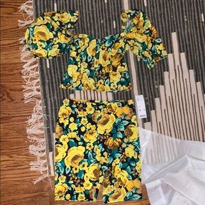 Urban outfitters yellow floral biker short set